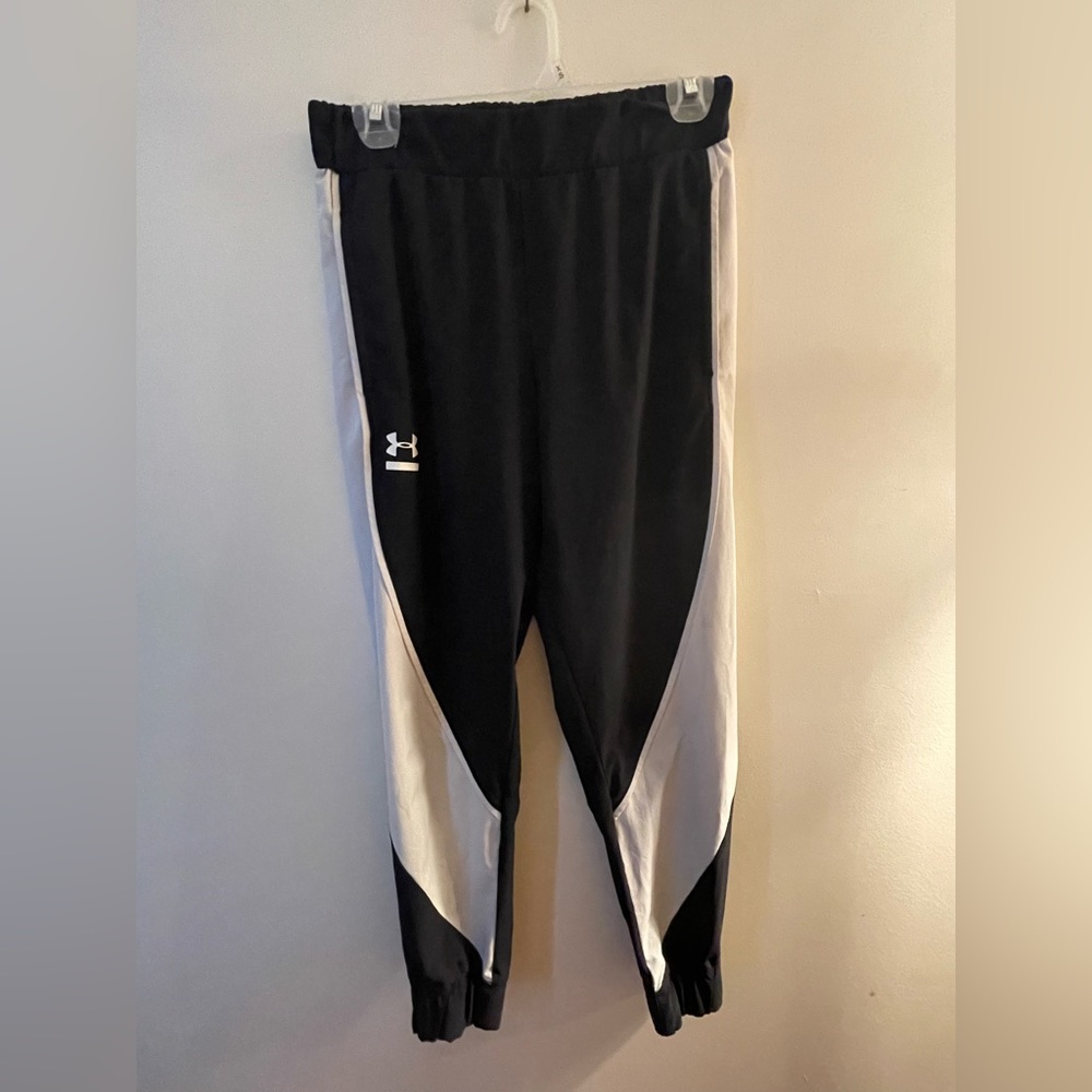 LIKE new Under Armour track pants